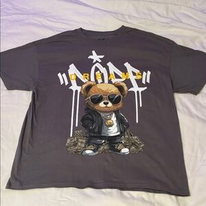 Stylish Bear Graphic Tee in Dark Gray